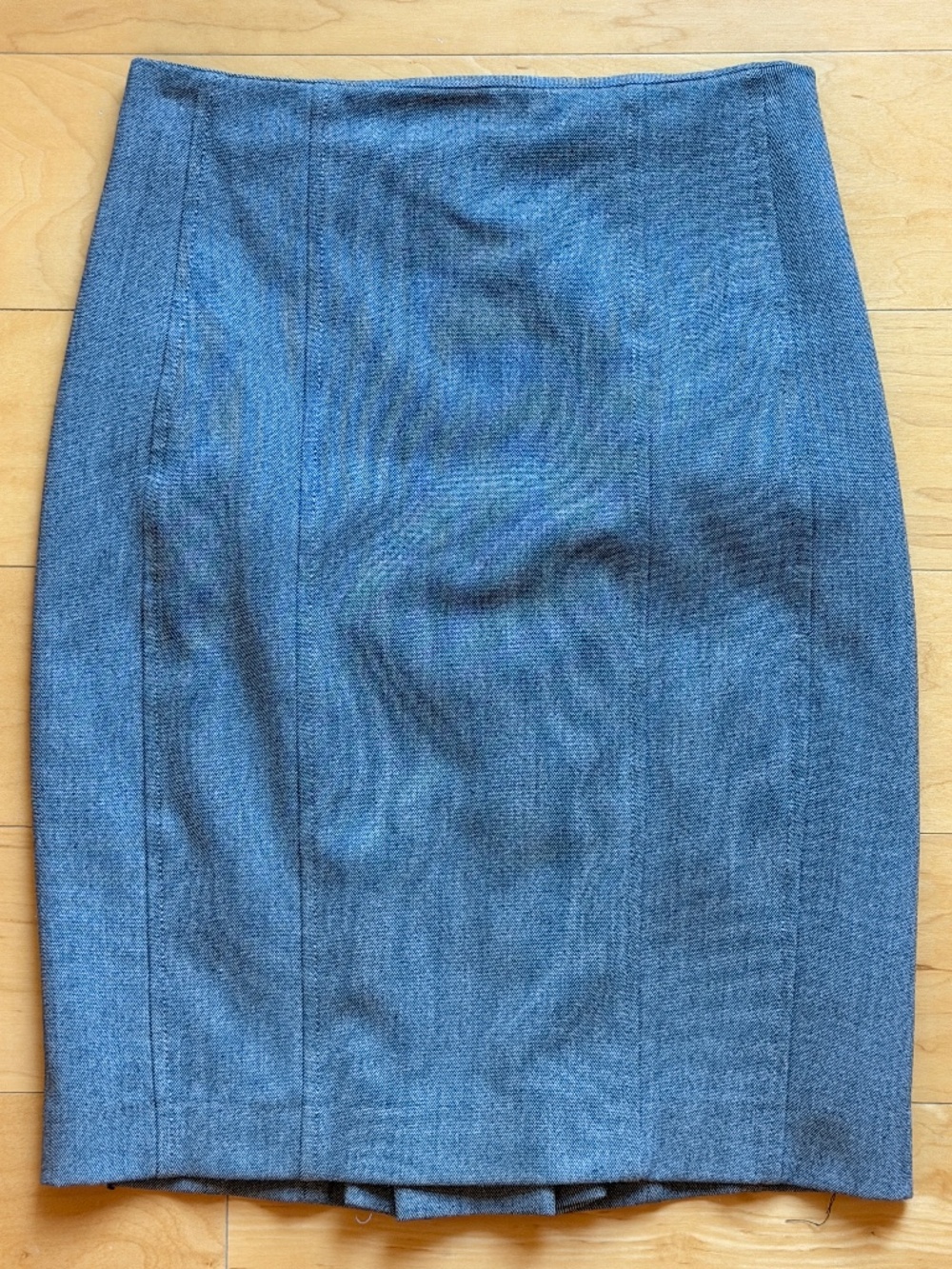 EXPRESS~Heather Black Pencil Skirt~Pleats Back~Size 0